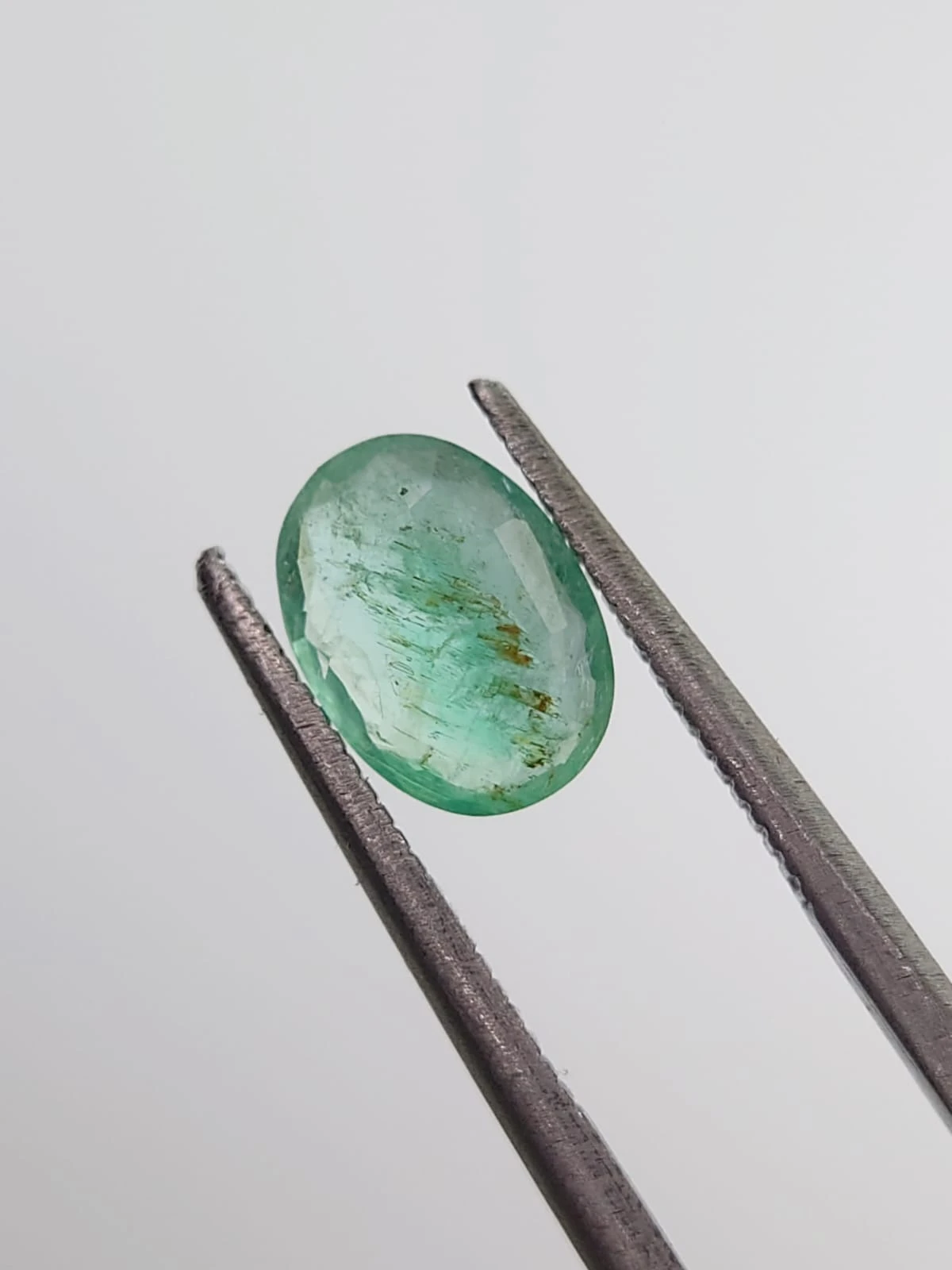 1.02ct Natural Emerald Oval Shape Loose Gemstone from Panjshir Afghanistan — view 3